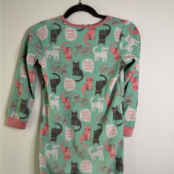 Carter's One Piece Pajamas. Size: 8 years old - Picture 4 of 4